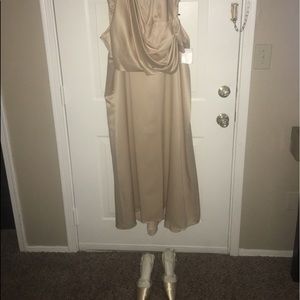 Women’s 24 Evening Dress w/ Matching Shoes Size 10